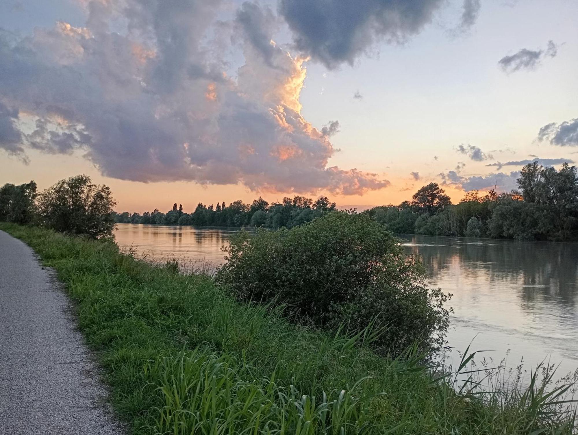 Casa Vacanze Nel Delta Del Po Taglio di Po Buitenkant foto